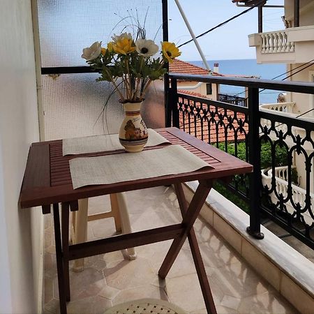 Ferienwohnung Διαμέρισμα Για Οικογένεια Με Θέα Την Θάλασσα Arkoudi Exterior foto